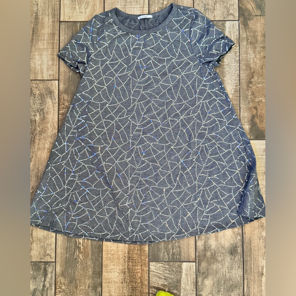 Like New Acemi Sequin Gray Mini Dress Size Medium